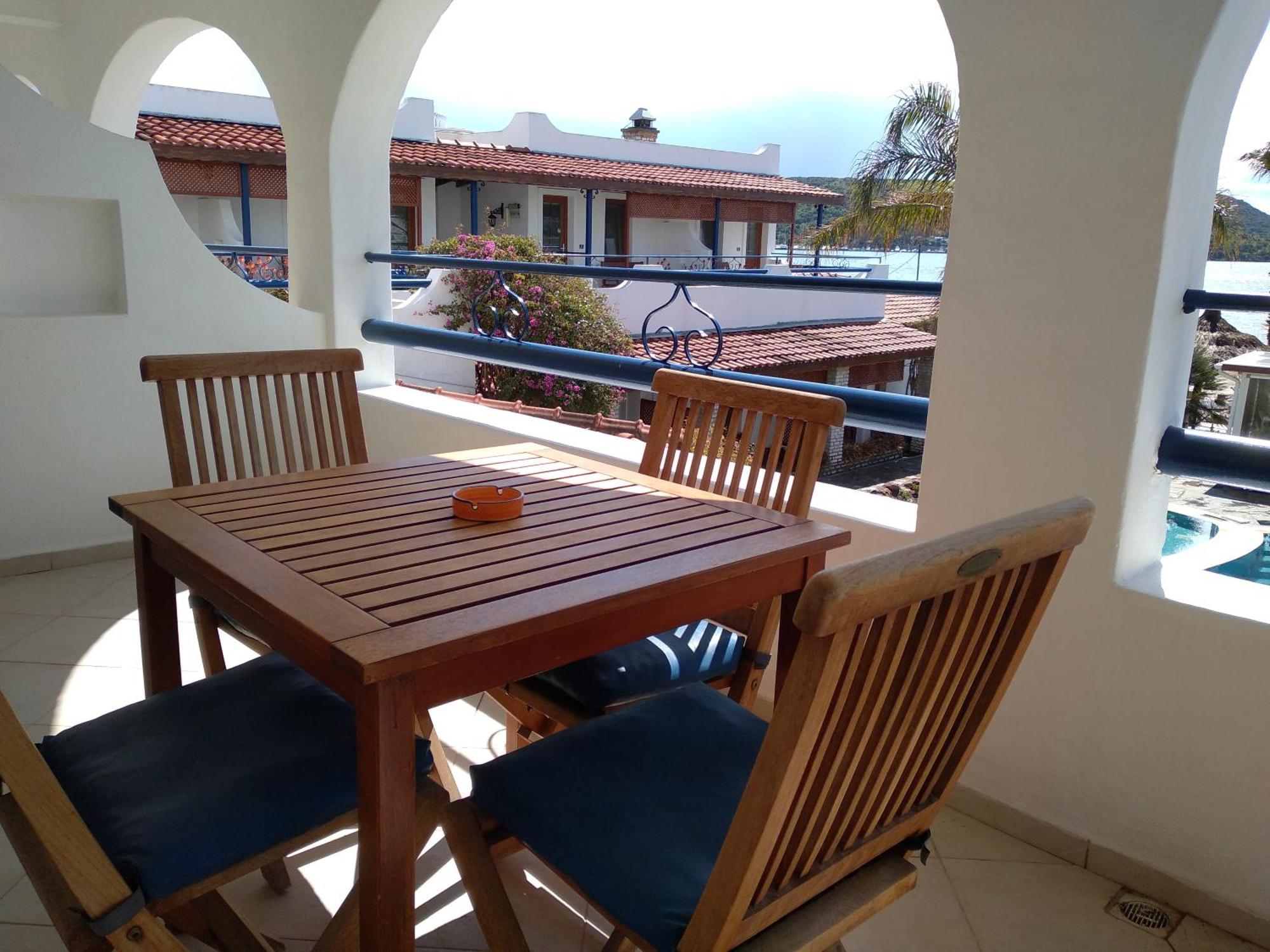 Uzhan Beach Hotel Bitez Esterno foto