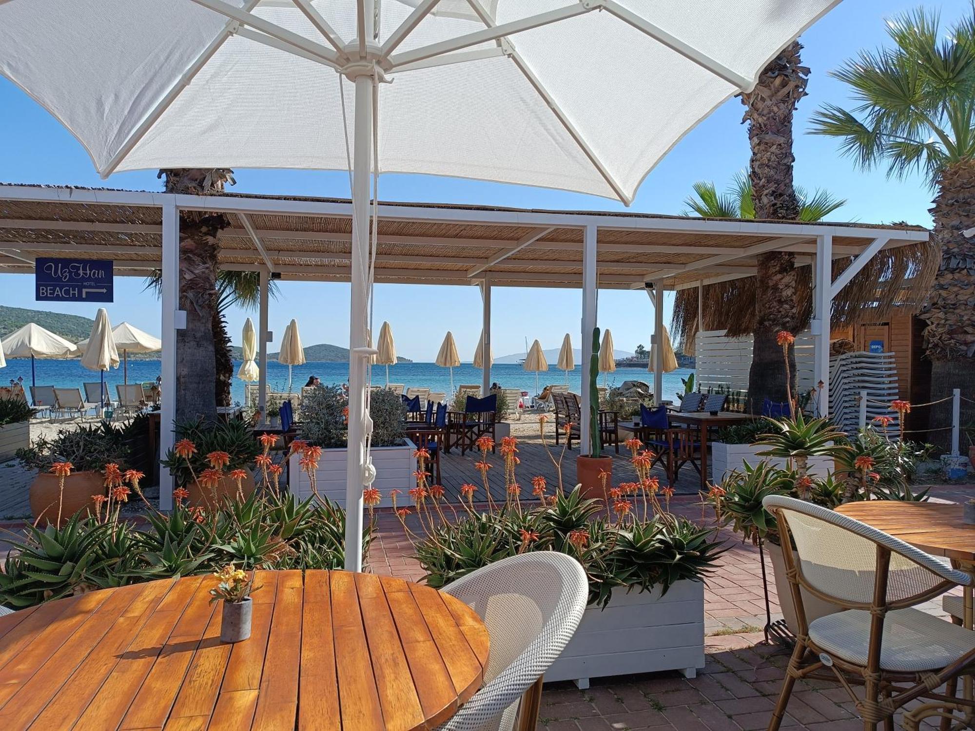 Uzhan Beach Hotel Bitez Esterno foto