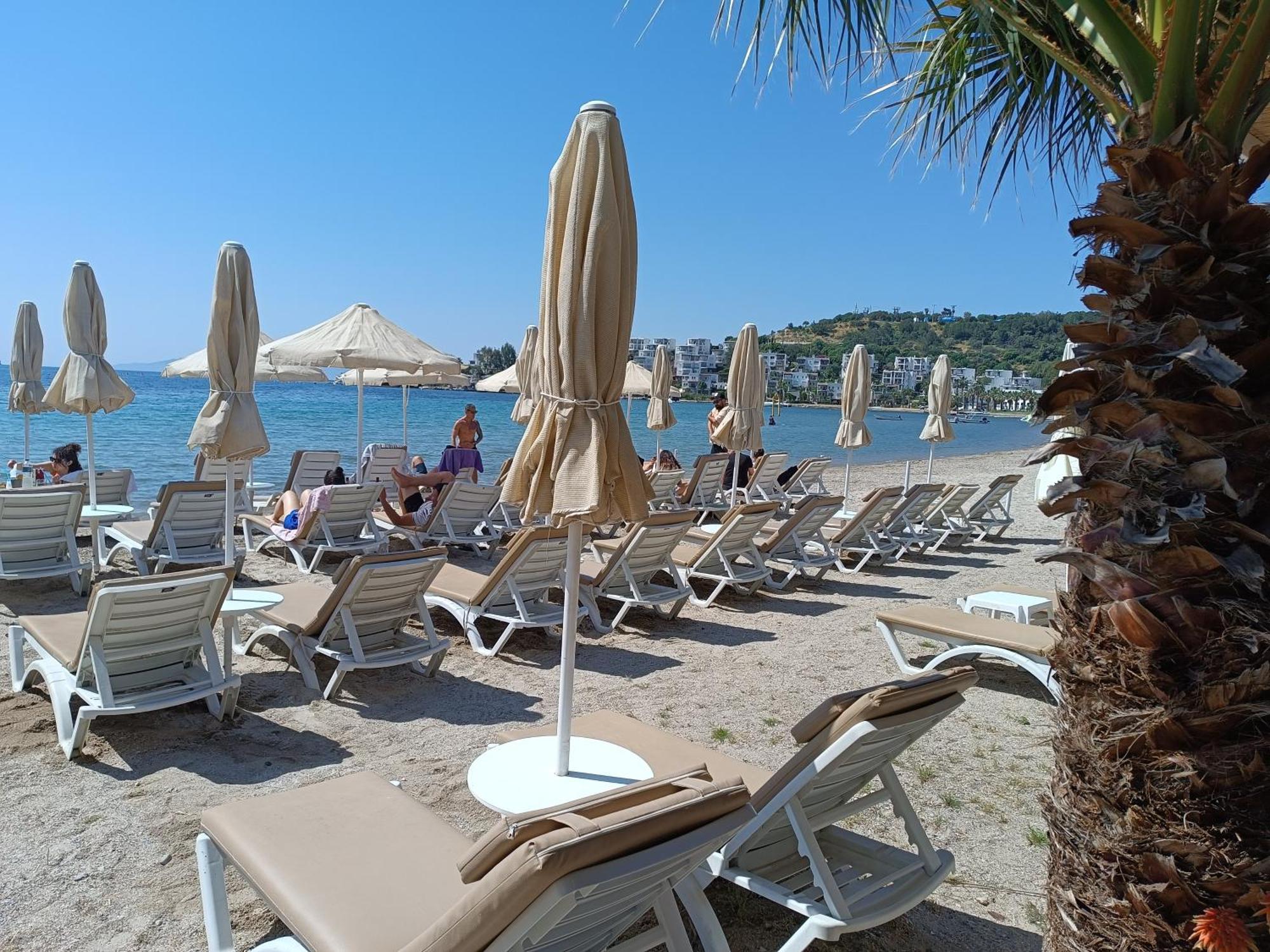 Uzhan Beach Hotel Bitez Esterno foto
