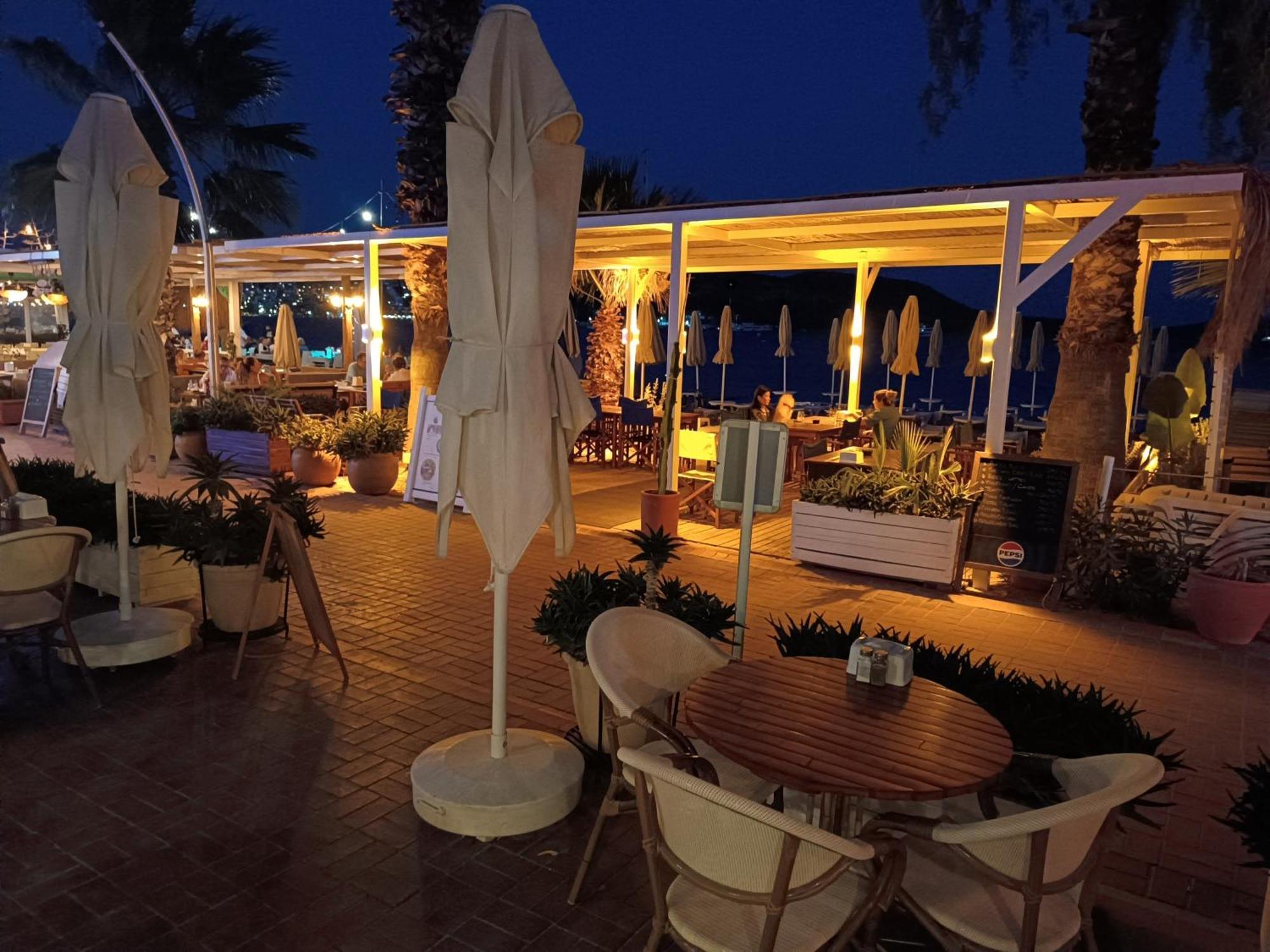 Uzhan Beach Hotel Bitez Esterno foto
