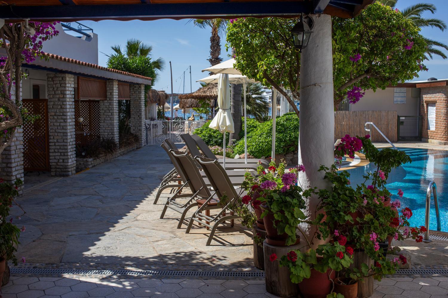 Uzhan Beach Hotel Bitez Esterno foto