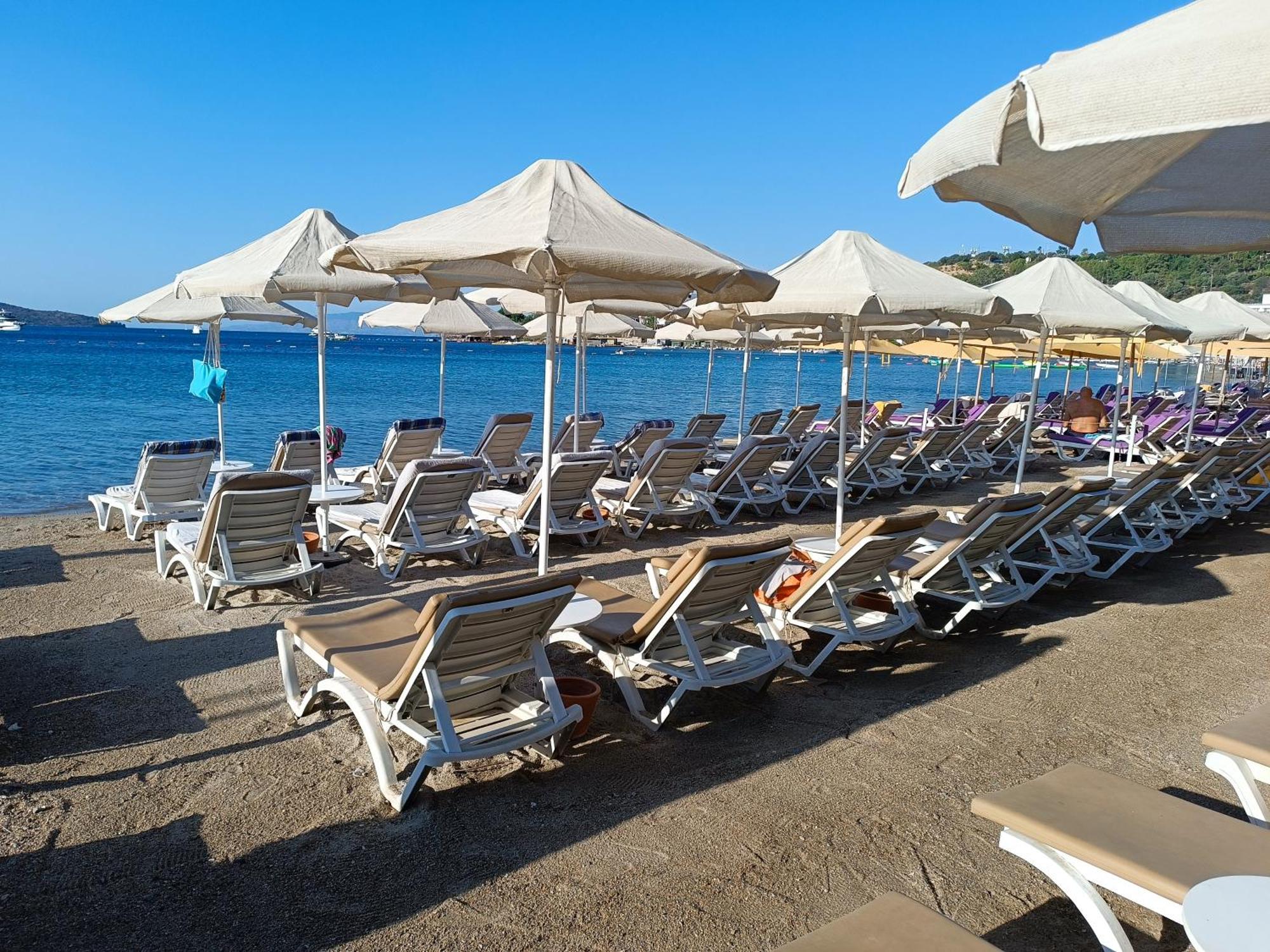 Uzhan Beach Hotel Bitez Esterno foto